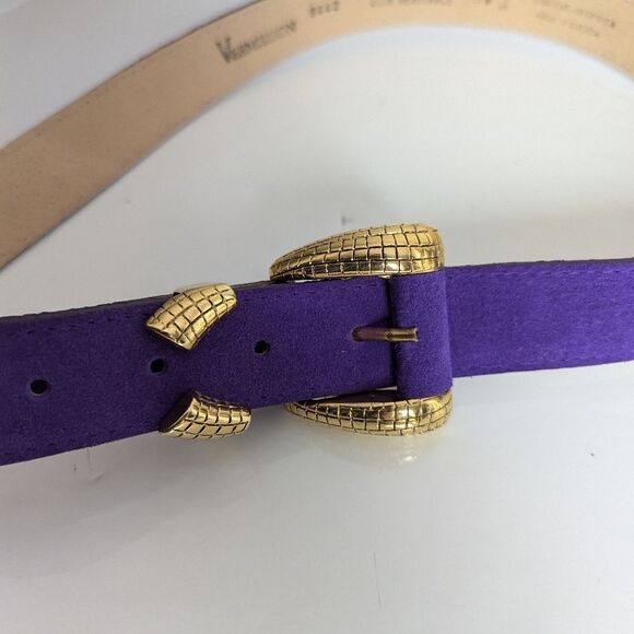 Vintage 90s Vermillion Purple Suede Belt – Gold Snake-Texture Hardware, Size L - Picture 2 of 8